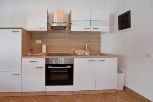 Apartmani Pjer 2 ビビニェ エクステリア 写真
